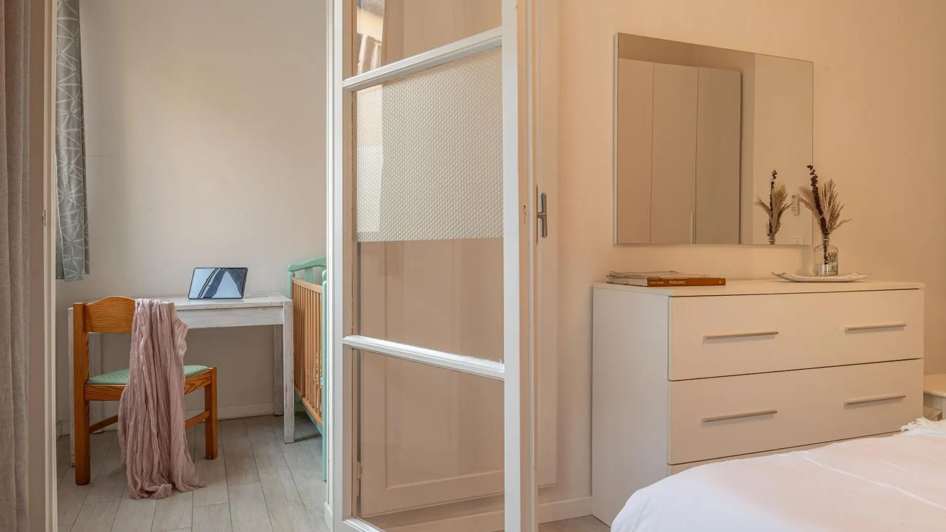 Courtyard Nest Apartment Florence