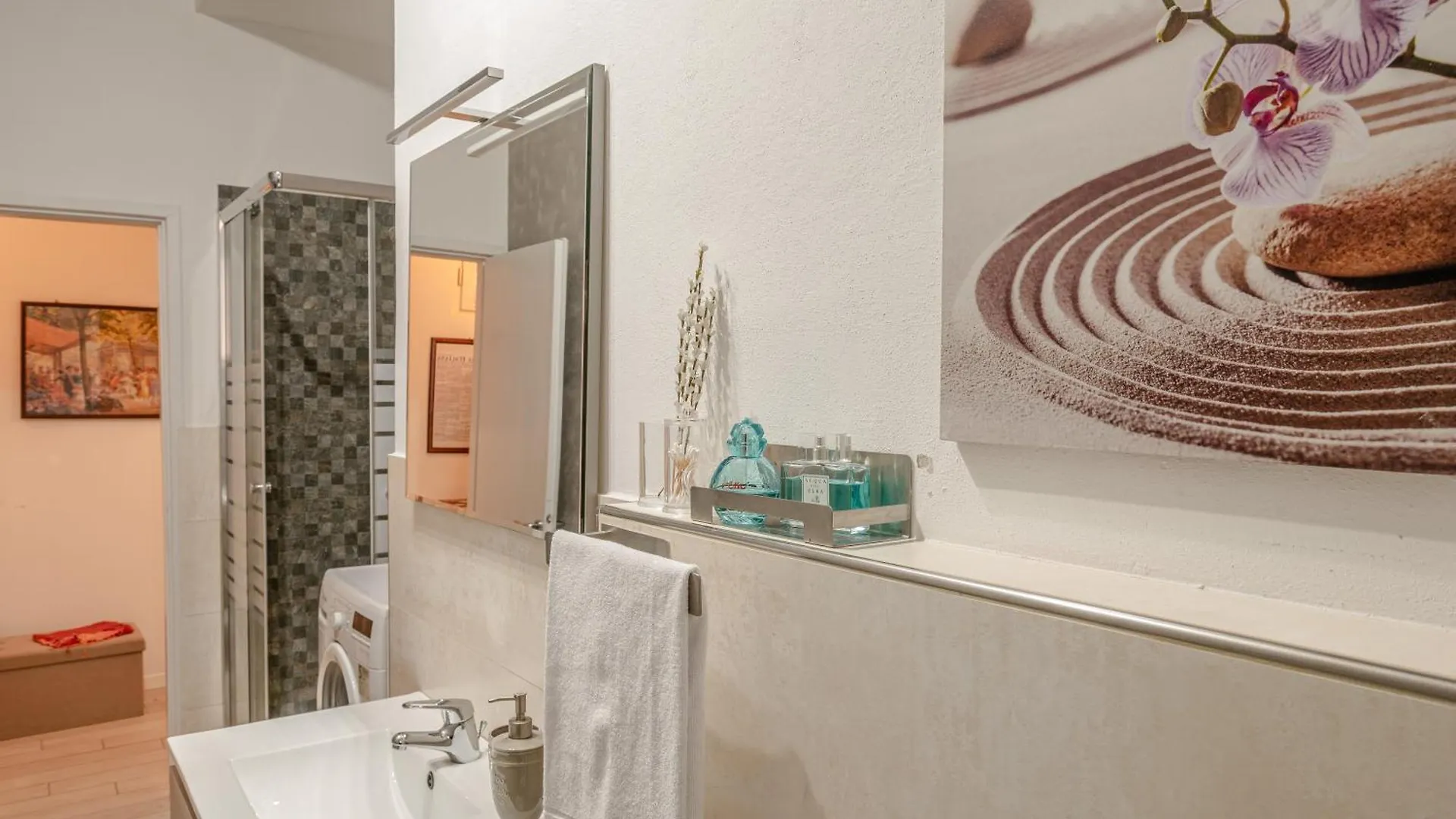 Courtyard Nest Apartment Florence 0*,  Italy