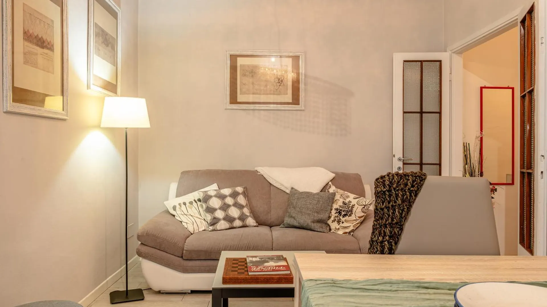 Courtyard Nest Apartment Florence